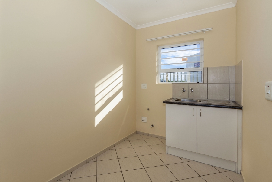 To Let 2 Bedroom Property for Rent in Sunset Glen Western Cape
